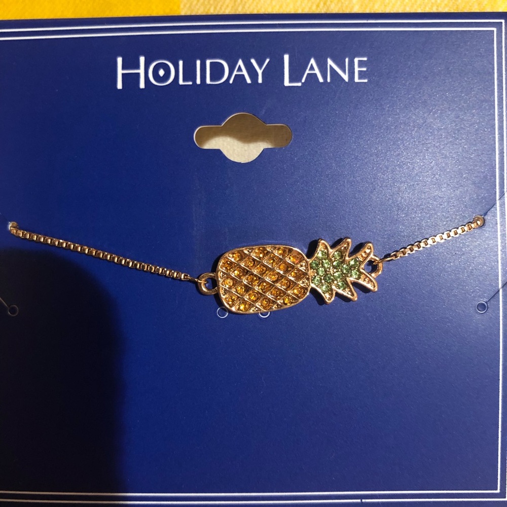 Women’s Adjustable Pineapple Bracelet. New